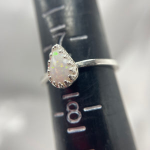 S 7.5 Sterling Silver Australian Opal Ring