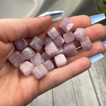 Load image into Gallery viewer, (1) Kunzite Cube
