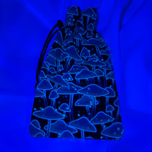 Load image into Gallery viewer, “Glowing Shrooms” Tarot Card Bag
