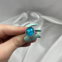 Load image into Gallery viewer, Size 8 Sterling Silver and Faceted Apatite and Quartz Doublet Ring
